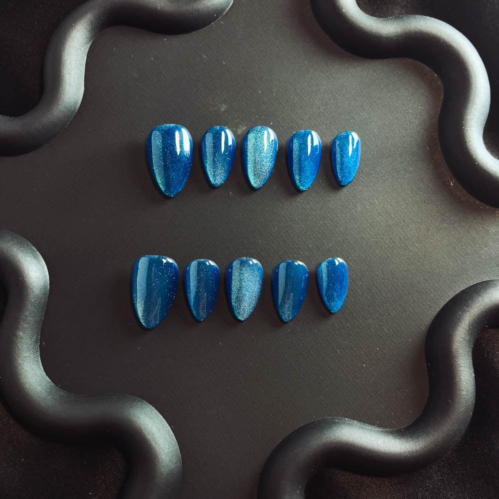 Ocean Blue Cat Eyes Gel Nail Handmade Almond Press-ons Nail MQ1010 - NoirNail