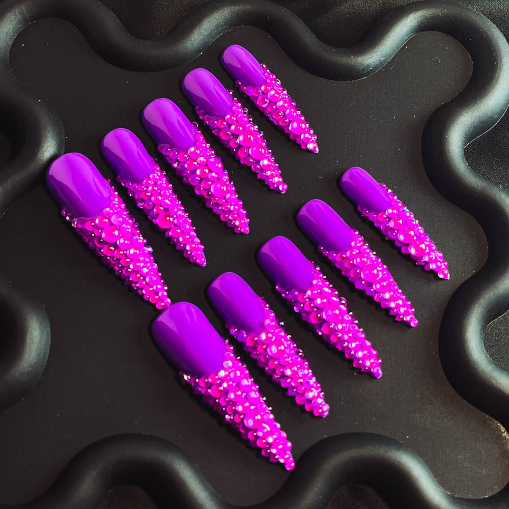 Pitaya Rhinestone Handmade Stiletto  Nails MM1007 - NoirNail