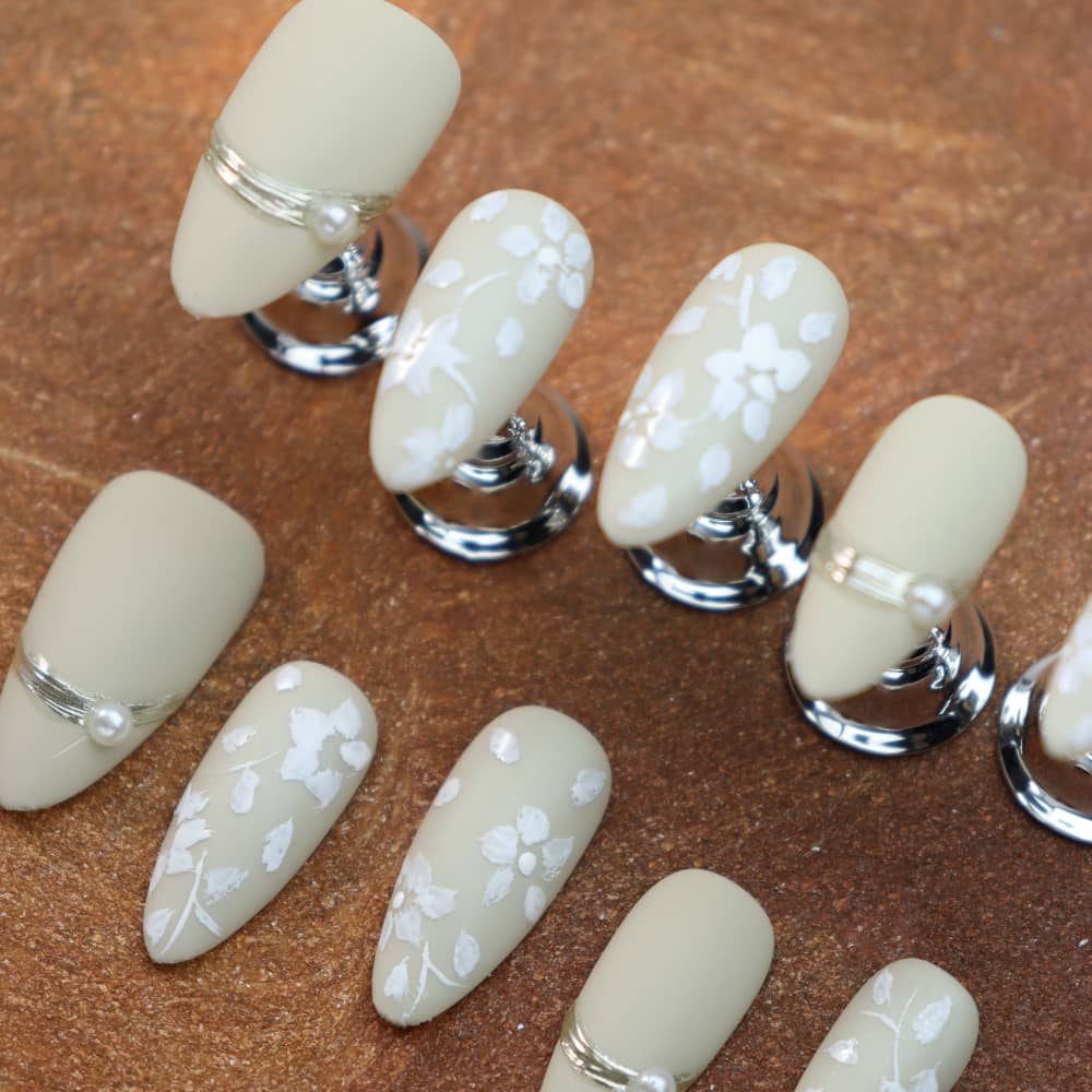 Happy Wedding To You Handmade Almond Press On Nails A610