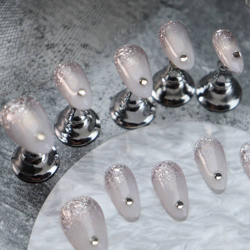 Iceberg Rhinestones Handmade Almond Press On Nails A809