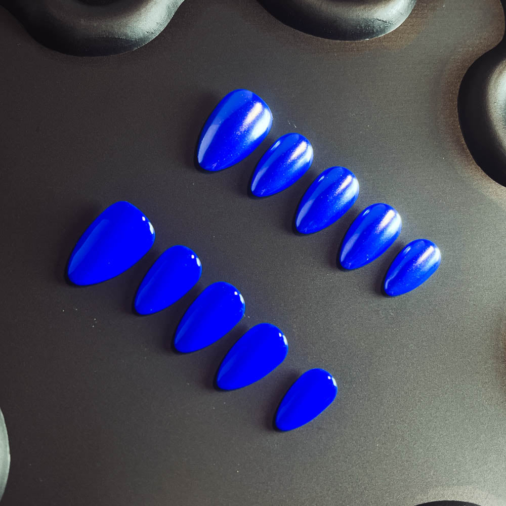 Klein Blue Solid Color 100% Handmade Almond Press-ons Nail CS1003 - NoirNail