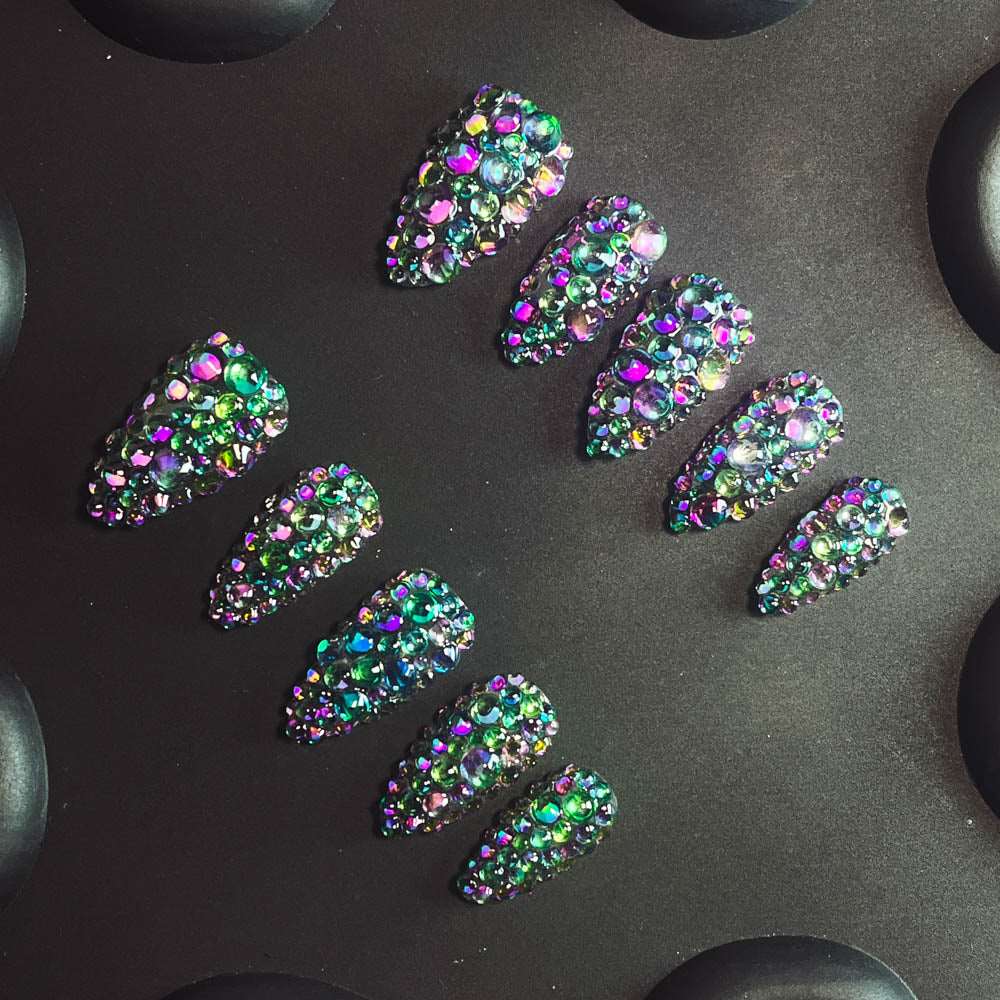 Blackcurrant Rhinestones Handmade Almond  Nails XZ1020