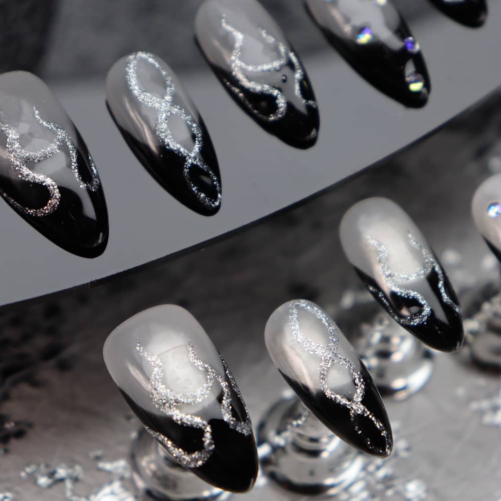 Silver Flame Handmade Almond Press on Nails A1122