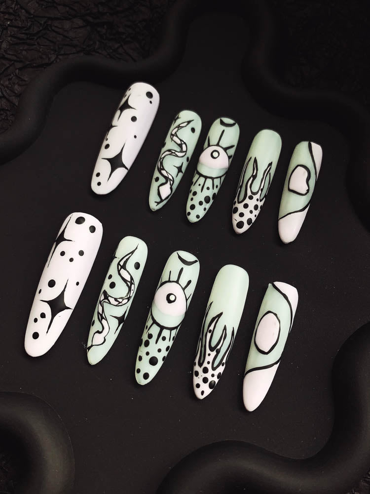 Handmade Almond  Nails OM1139 - NoirNail