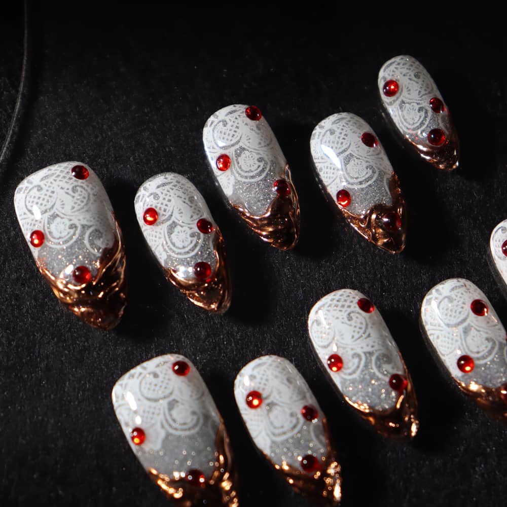 Buccellati Handmade Almond Press On Nails A1580