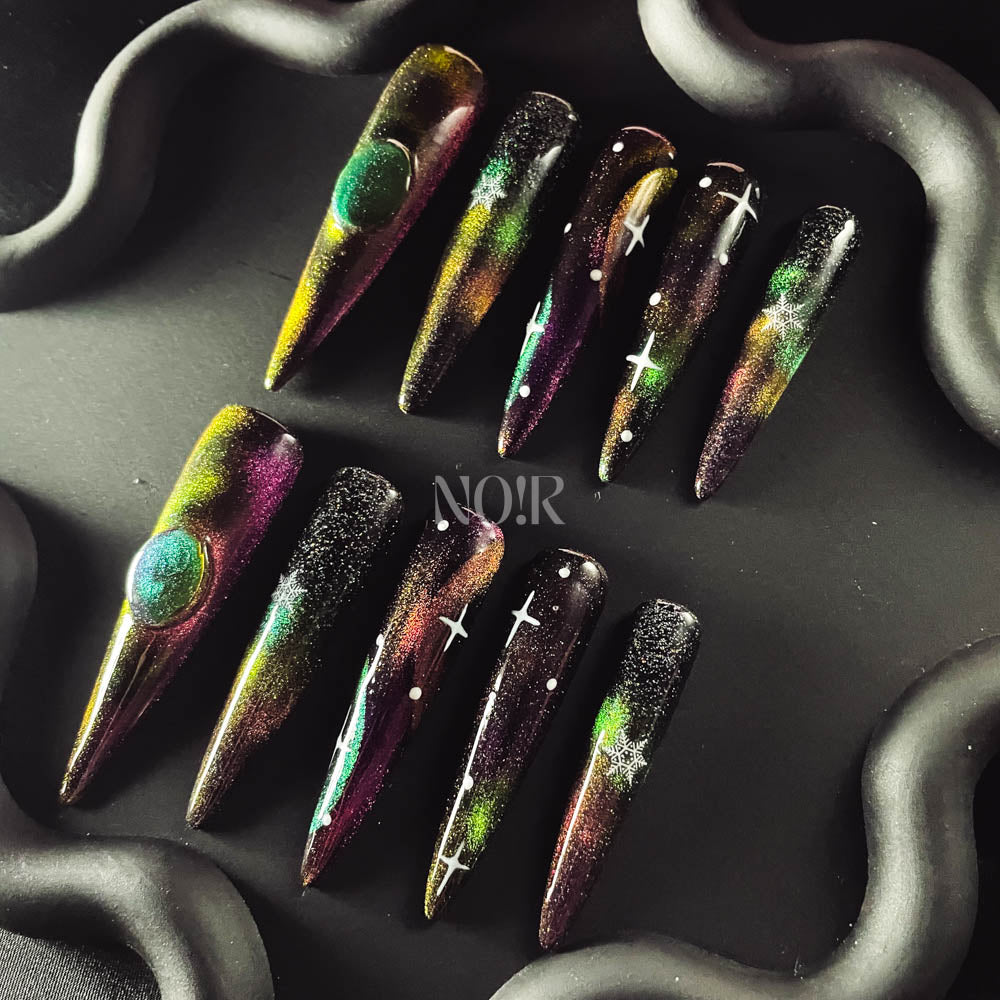 Gilded Fireworks Handmade  Stiletto Nails OM1061 - NoirNail