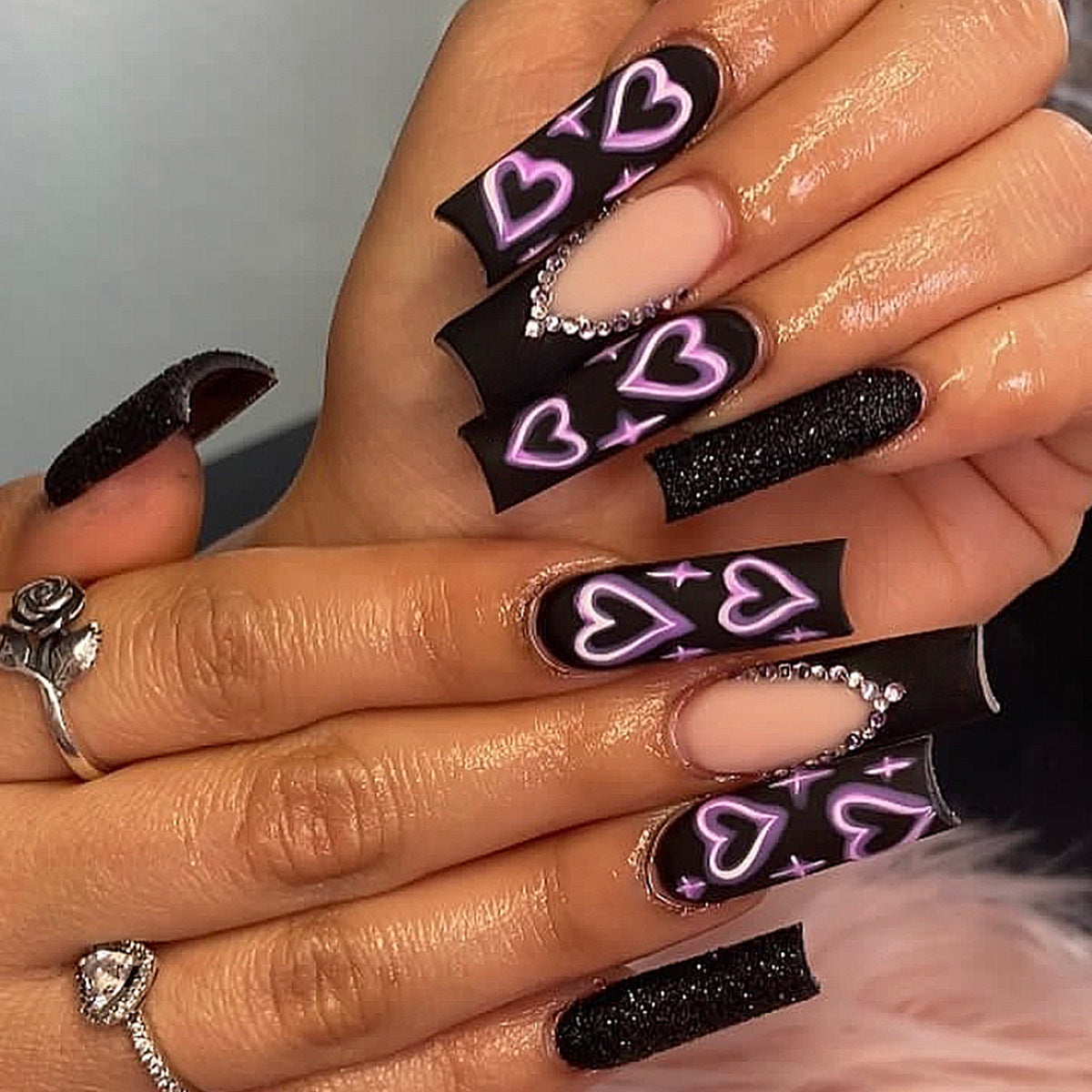 Pressons Black Heart Print Extra Long Duckbill Press On Nails - NoirNail