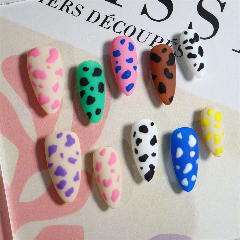 Pop Art Cow Handmade Almond  Nails  A611 - NoirNail