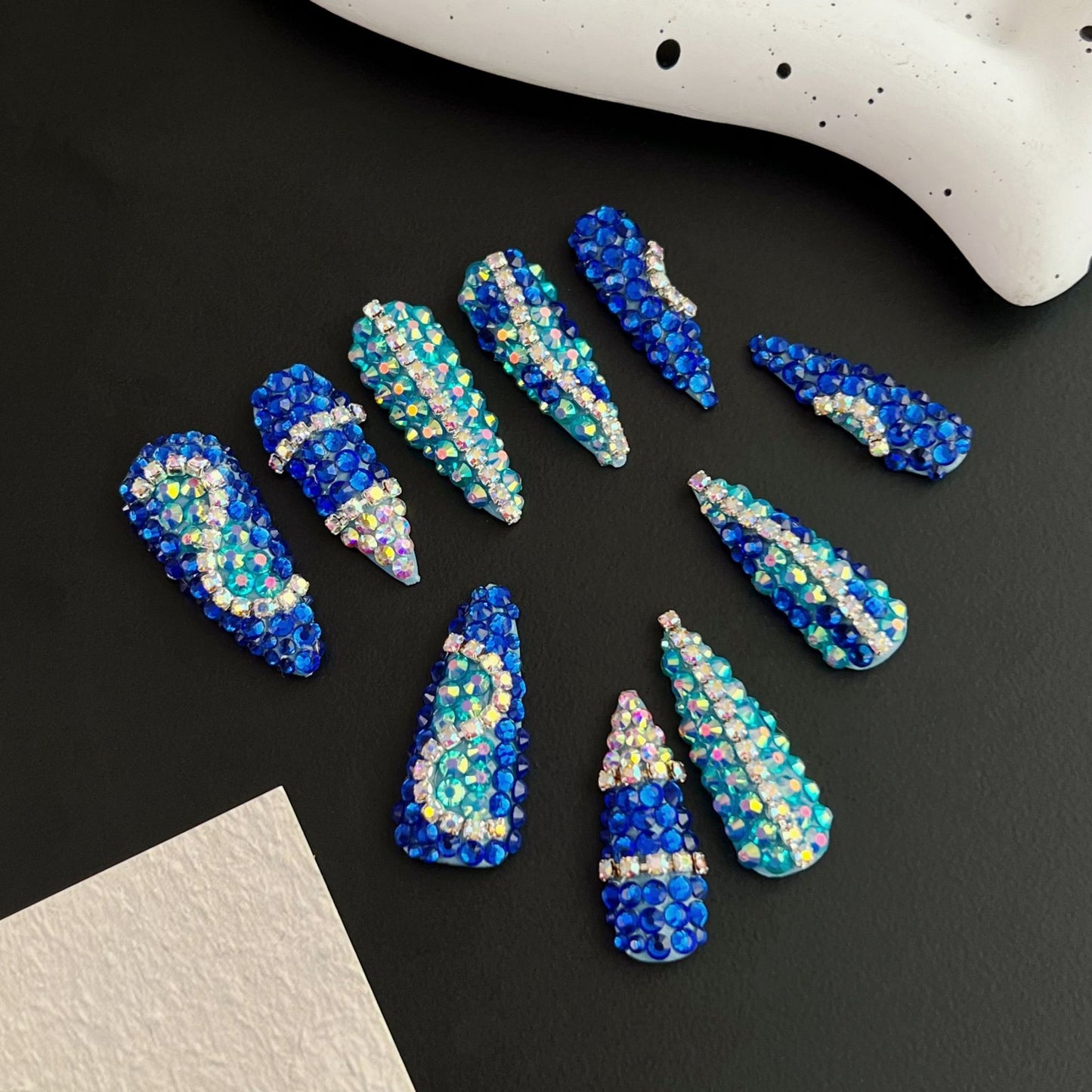 Sea Star Rhinestones Handmade Almond  Nails - NoirNail