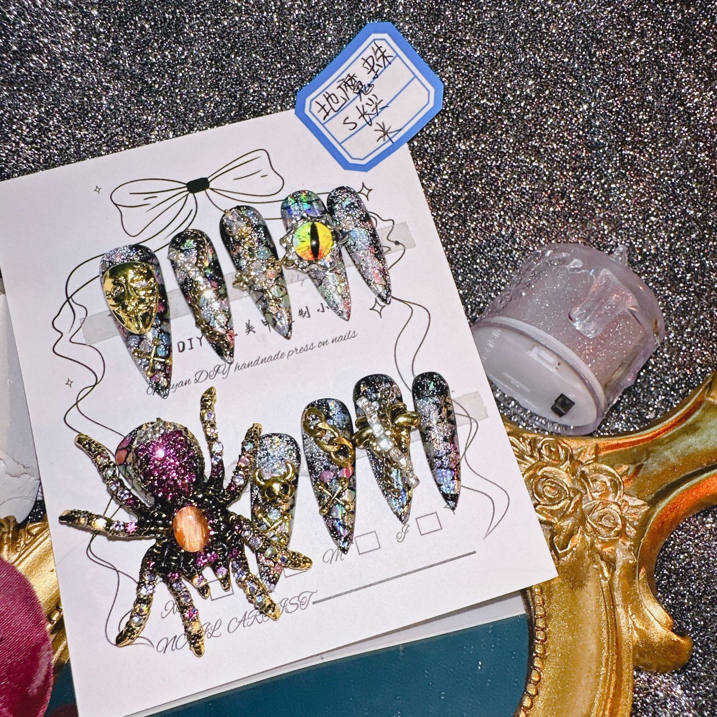 Super Flash Spider Hot Girl 100% Handmade Pressons - NoirNail