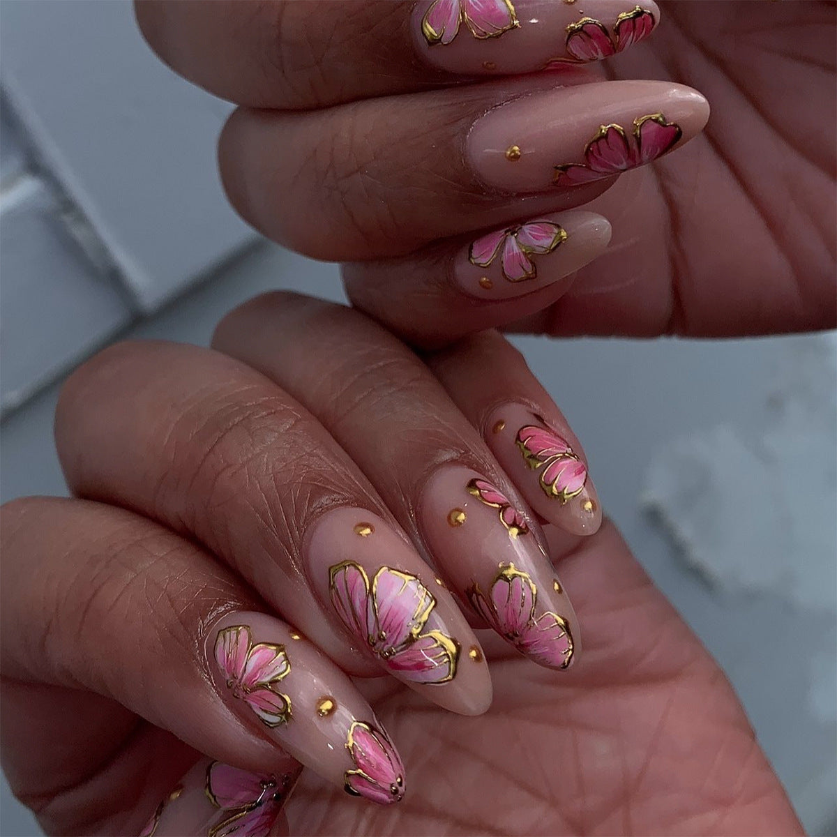 Gilded Pink Flowers Almond 24PCS Free Size Press on Nails JP3734