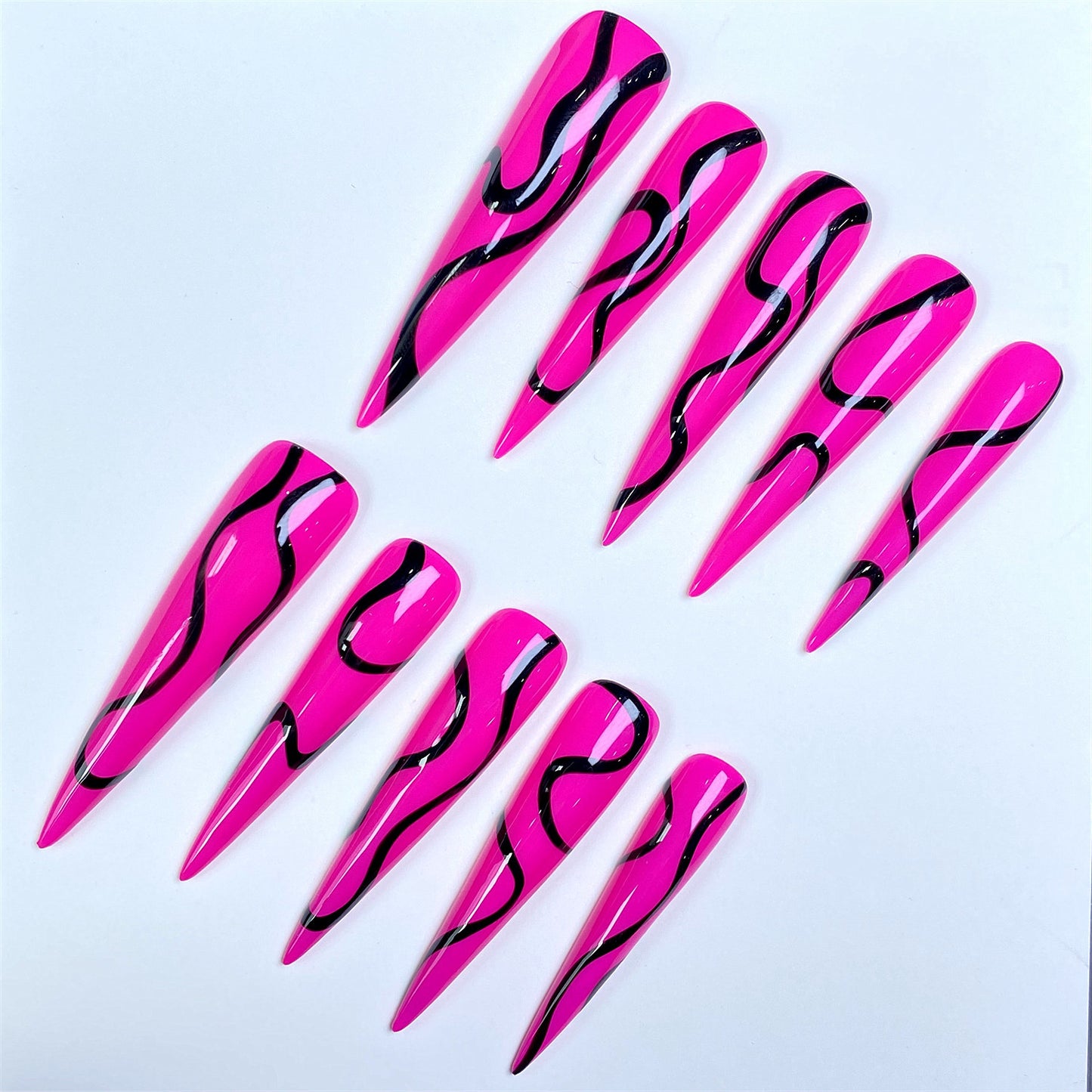 Simple Stripes Handmade Stiletto Press on Nails A27019