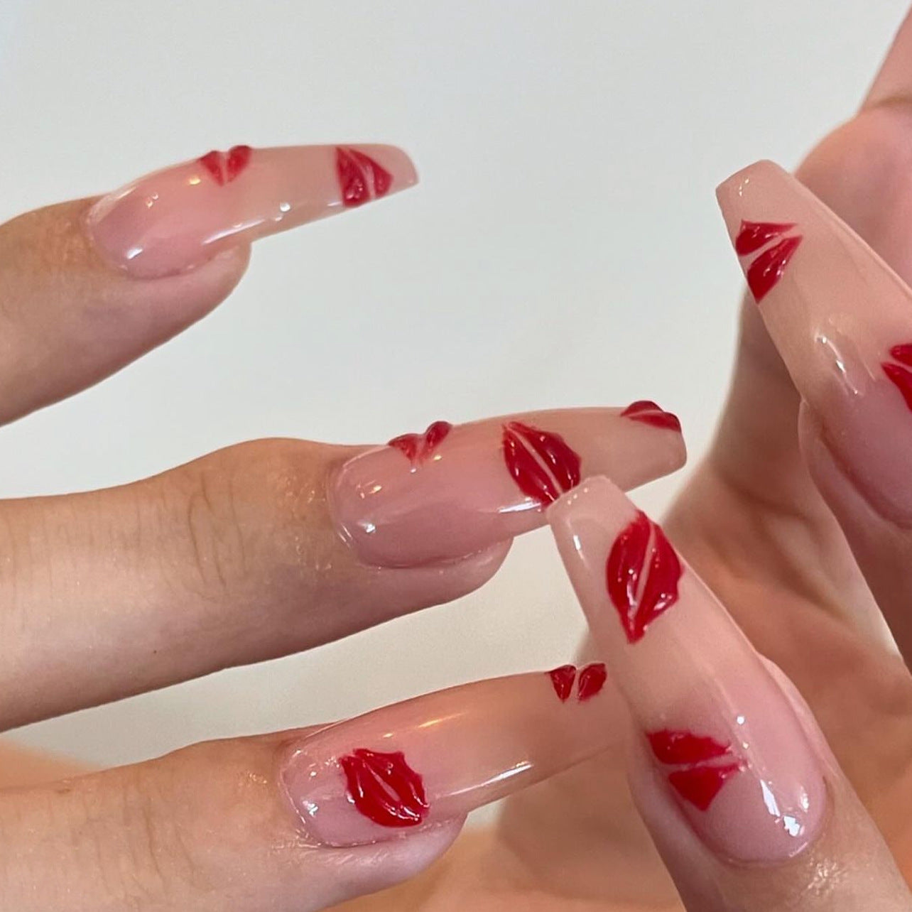 Hot Red Lip Print Coffin 24PCS Free Size Press on Nails JP3627