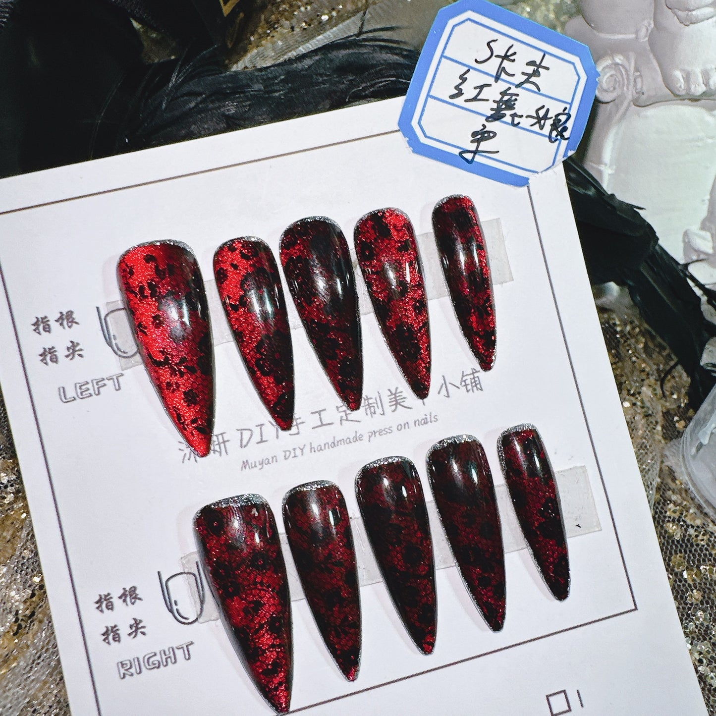 Red photosensitive cat-eye lace 100% Handmade Pressons - NoirNail