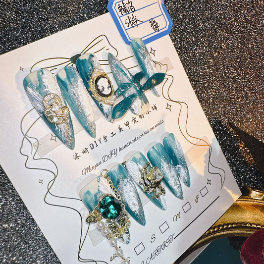 Sweety Cameo Baroque 100% Handmade Pressons - NoirNail