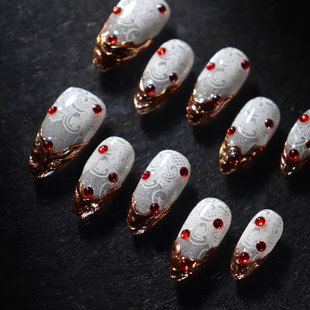 Buccellati Handmade Almond Press On Nails A1580