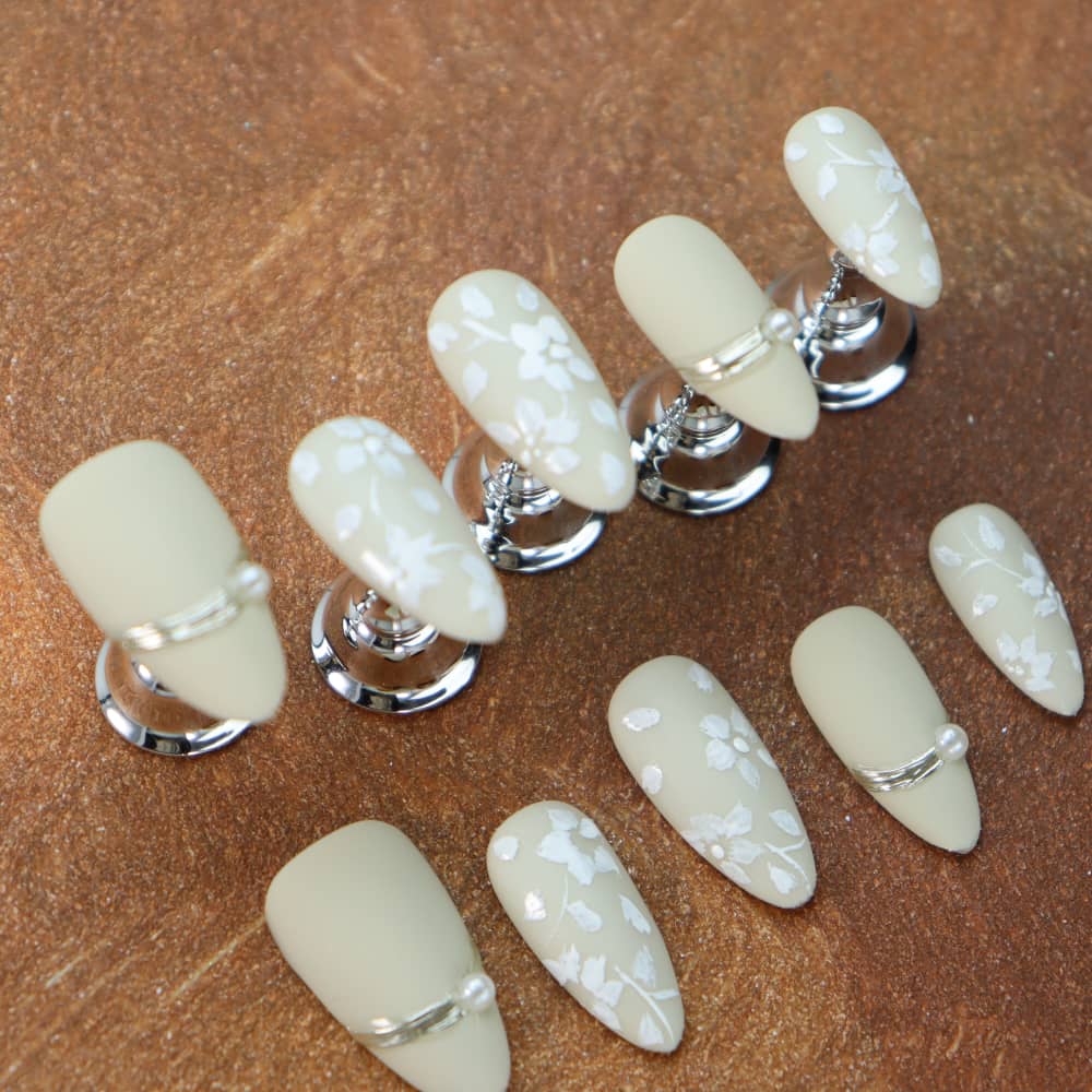 Happy Wedding To You Handmade Almond Press On Nails A610