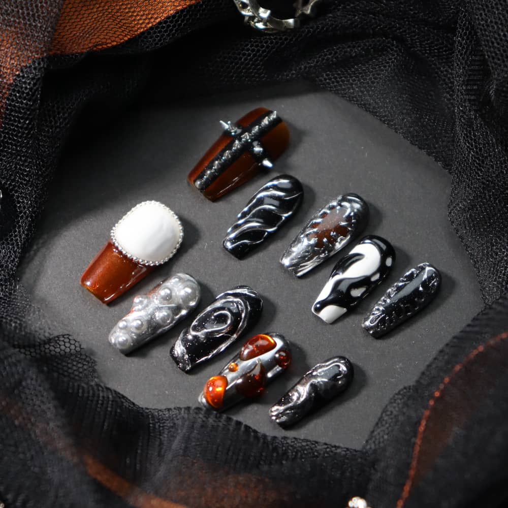 Maillard Vintage Amber Coffin Handmade Press On Nails A791