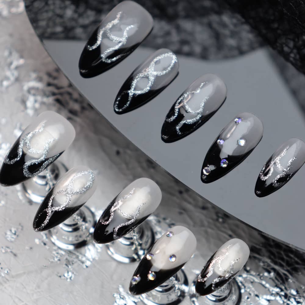 Silver Flame Handmade Almond Press on Nails A1122