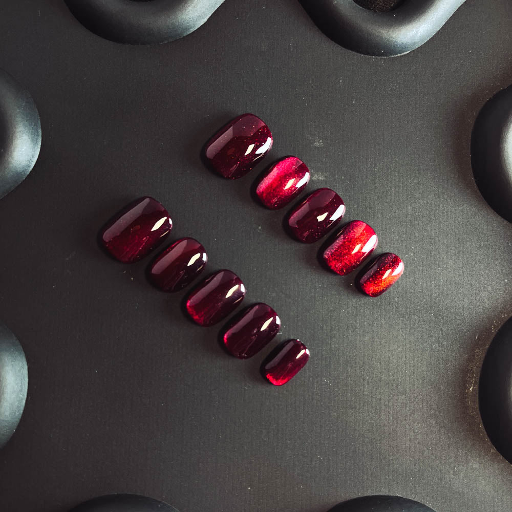 Bloody Berries Cat Eyes Gel Nail Handmade Almond Press-ons Nail MQ1003 - NoirNail