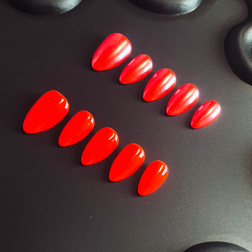 Blood Red Solid Color 100% Handmade Almond Press-ons Nail CS1002 - NoirNail