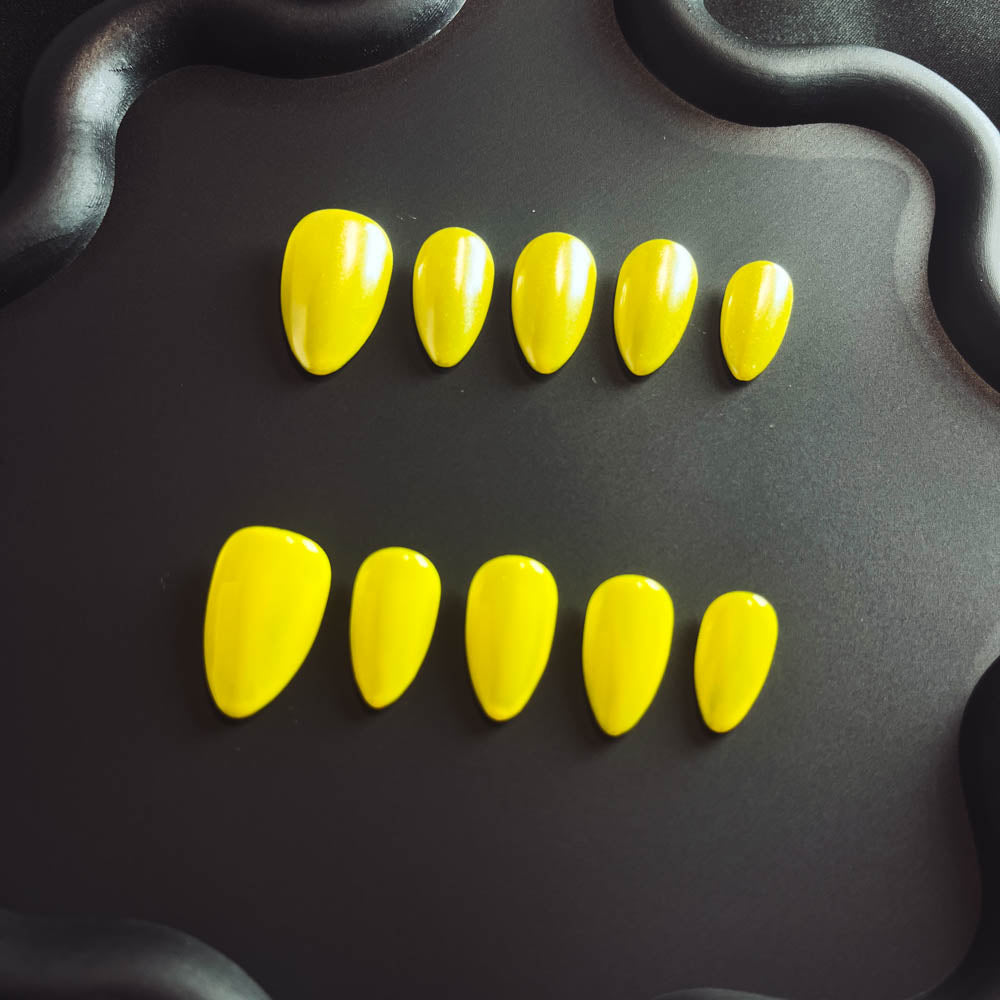 Lemon Yellow Solid Color 100% Handmade Almond Press-ons Nail CS1004 - NoirNail