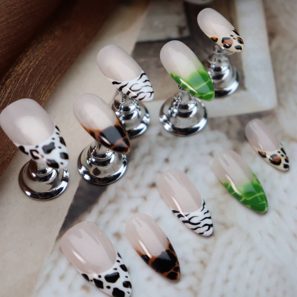 Maillard Animal Pattern Handmade Almond Press On Nails A1190