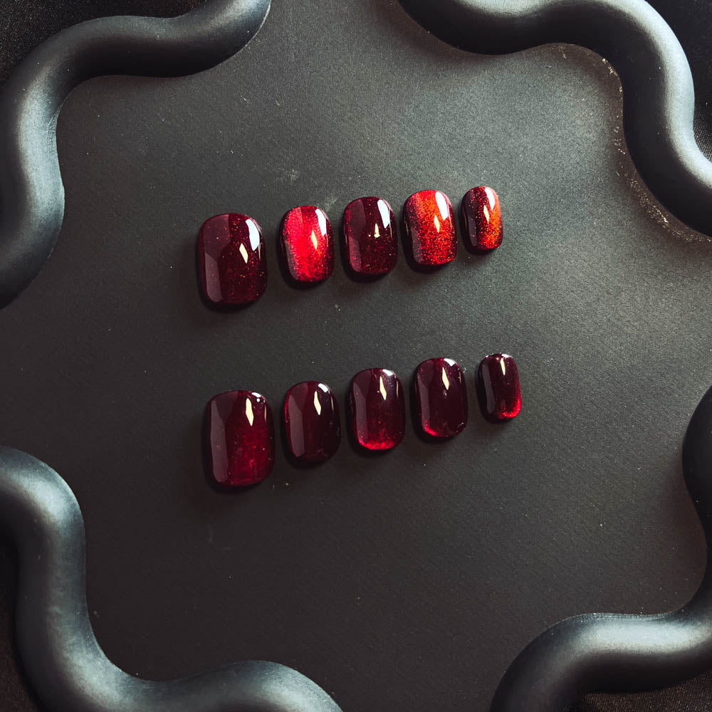 Bloody Berries Cat Eyes Gel Nail Handmade Almond Press-ons Nail MQ1003 - NoirNail